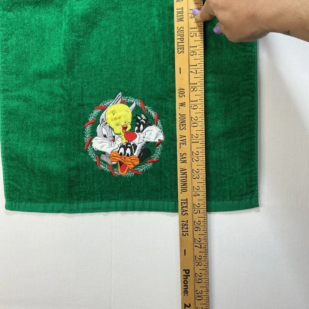 VTG 90s Looney Tunes Christmas Hand Towel Green Bugs Daffy Tweety Sylvester‎ EUC